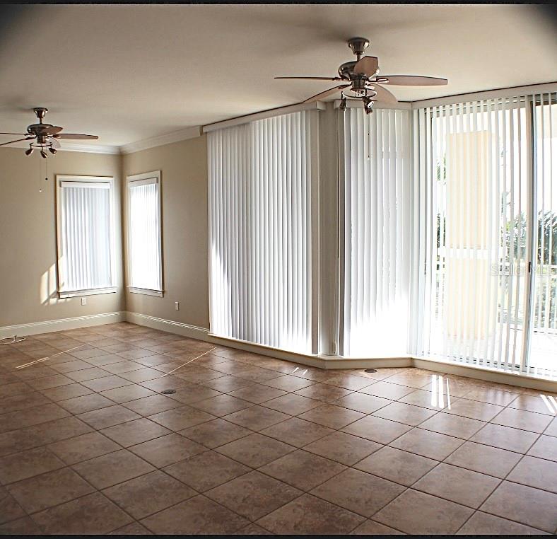 140 RIVIERA DUNES WAY #304, PALMETTO, FL, 34221