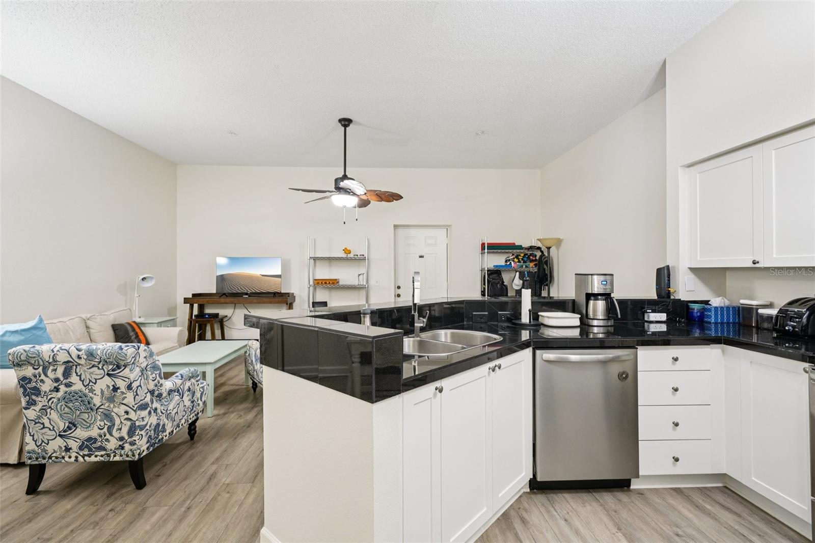 701 MIRROR LAKE DR N #119, ST PETERSBURG, FL, 33701