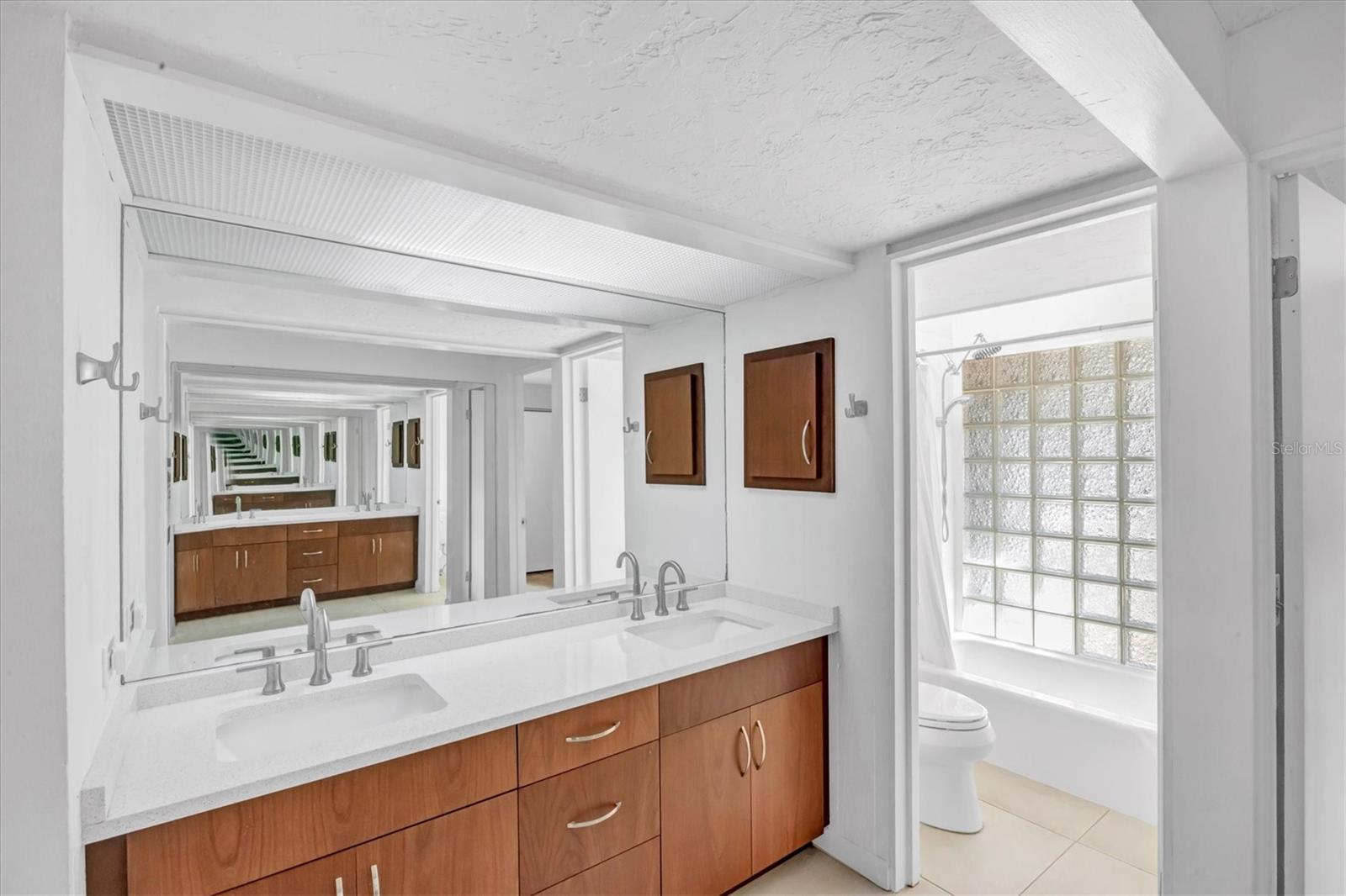 448 58TH ST, SARASOTA, FL, 34243