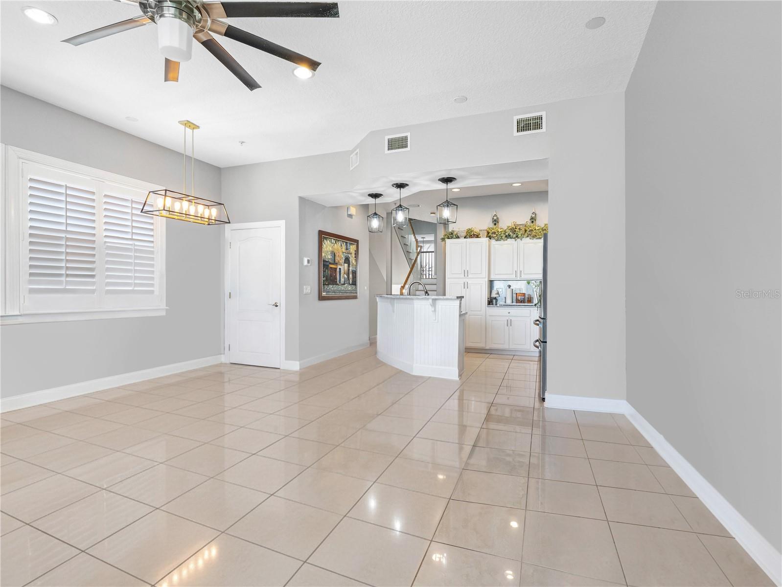 Great room without furniture