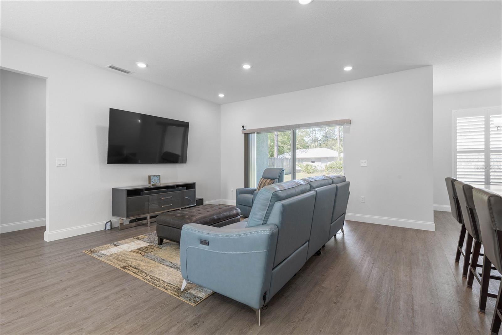 53 UNIVERSAL TRL, PALM COAST, FL, 32164