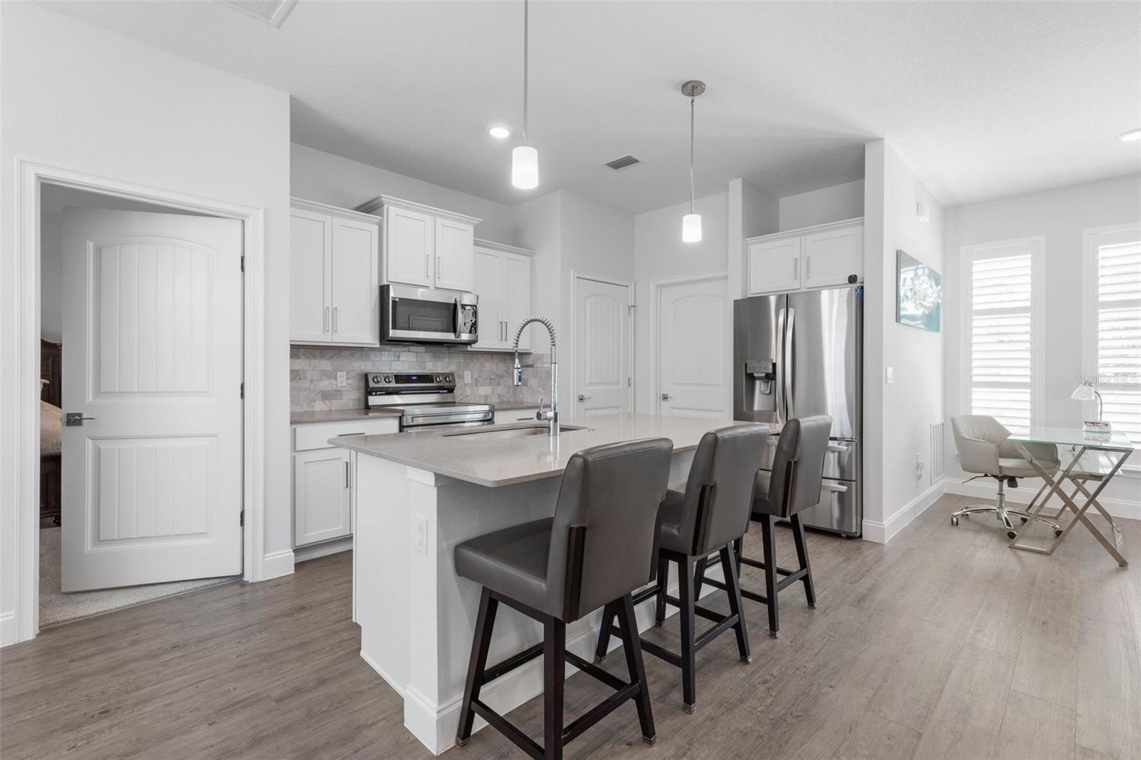 53 UNIVERSAL TRL, PALM COAST, FL, 32164