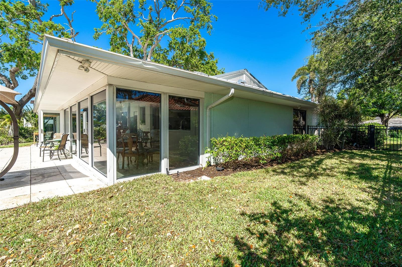 1648 SHELBURNE LN, SARASOTA, FL, 34231