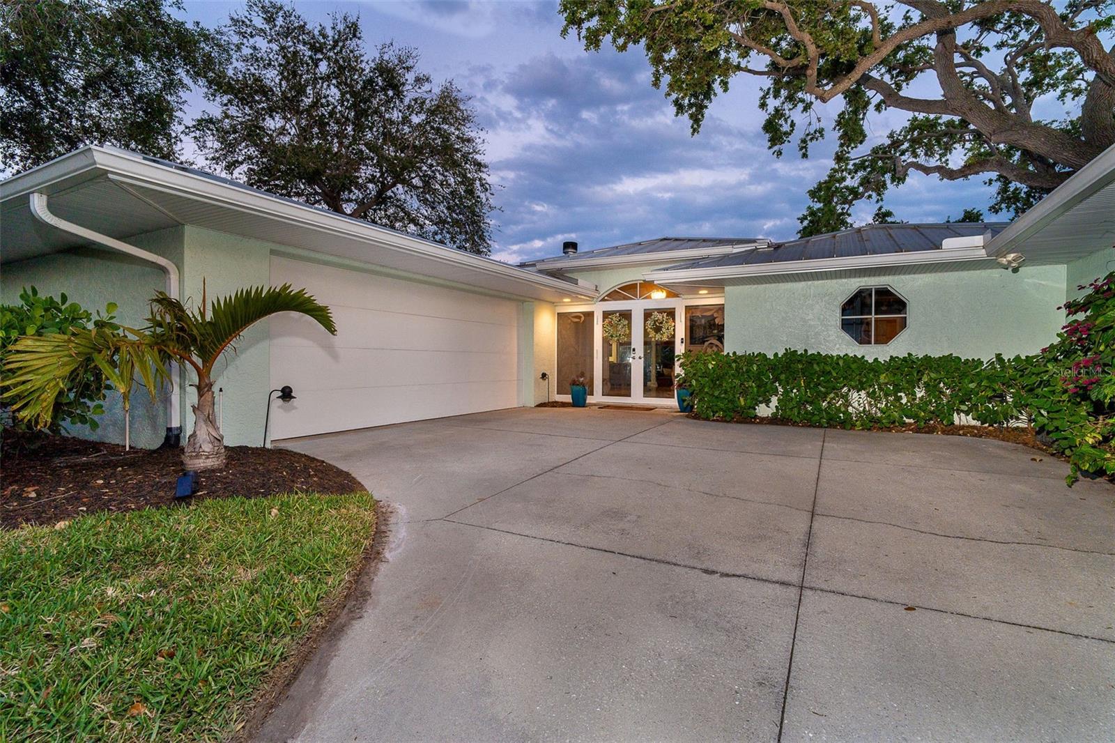 1648 SHELBURNE LN, SARASOTA, FL, 34231