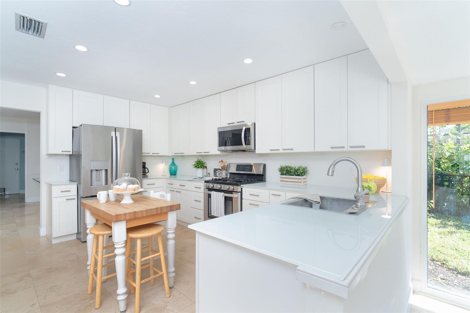 1648 SHELBURNE LN, SARASOTA, FL, 34231