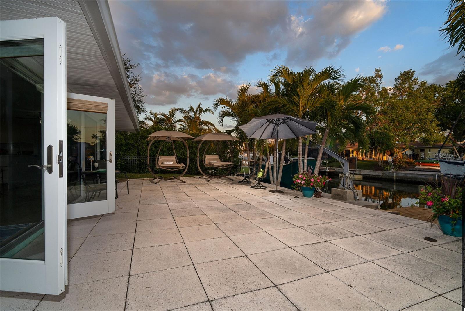 1648 SHELBURNE LN, SARASOTA, FL, 34231
