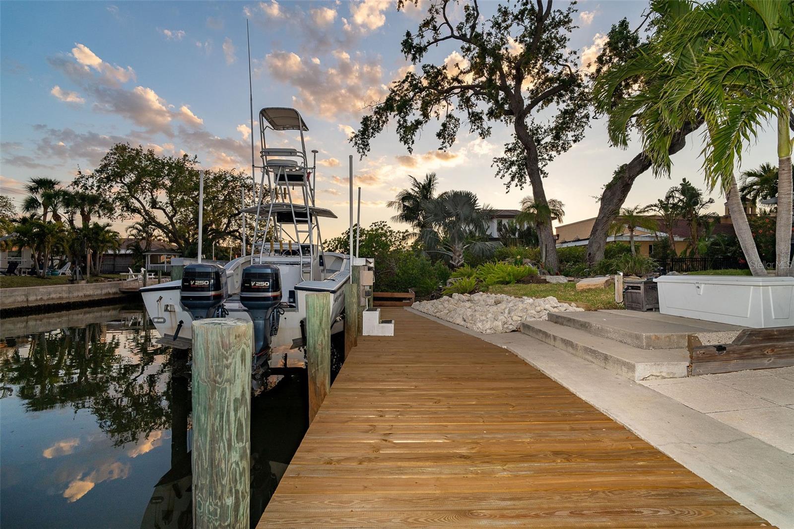 1648 SHELBURNE LN, SARASOTA, FL, 34231