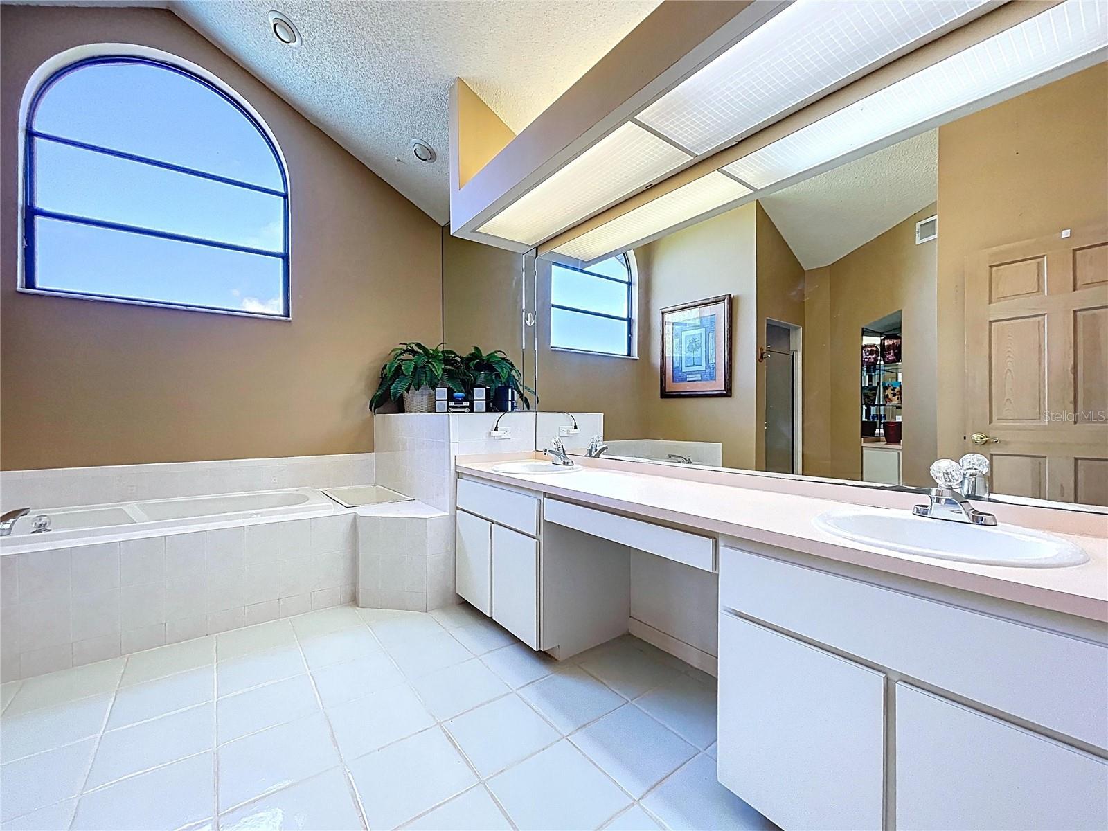 1821 NW 20TH AVE, CRYSTAL RIVER, FL, 34428