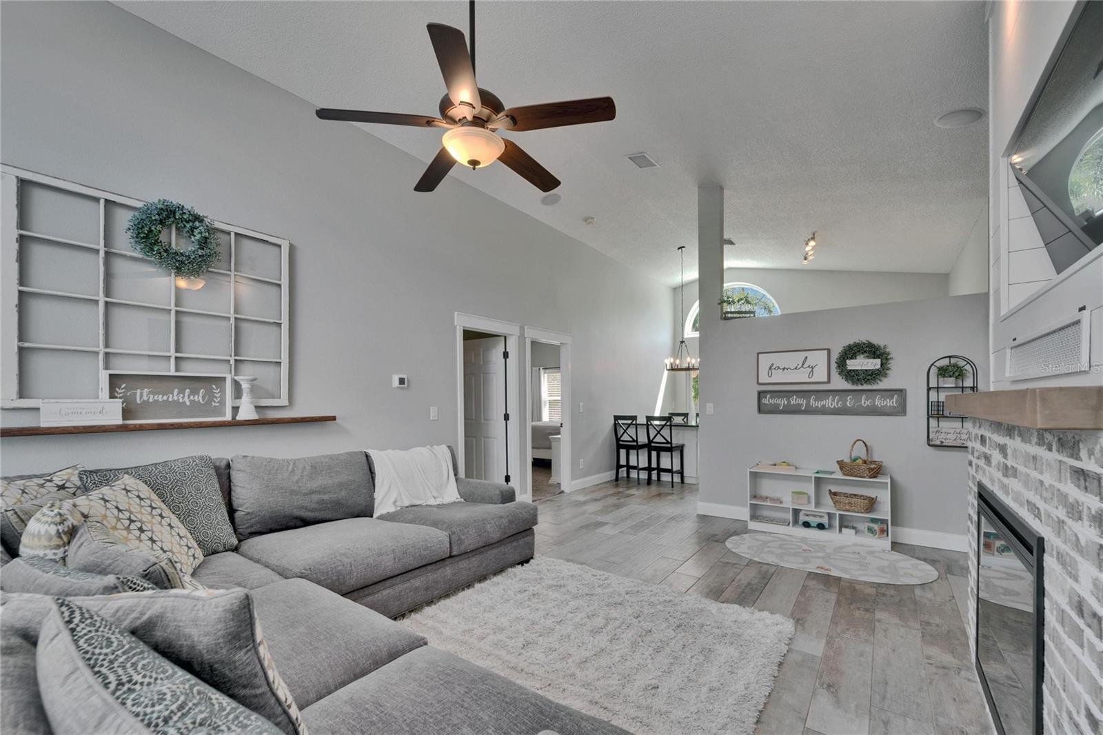 6592 MANGO AVE S, ST PETERSBURG, FL, 33707