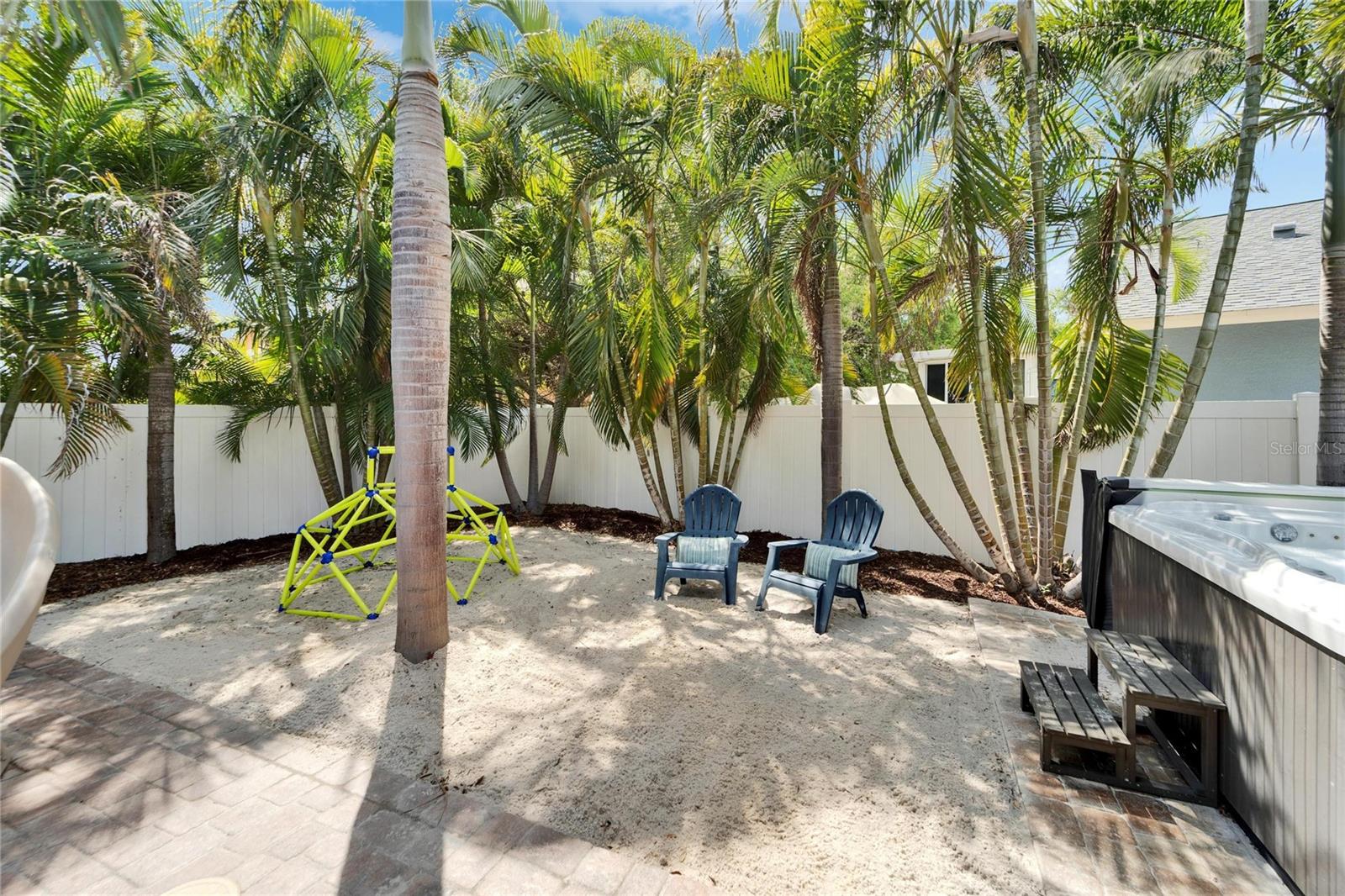 6592 MANGO AVE S, ST PETERSBURG, FL, 33707