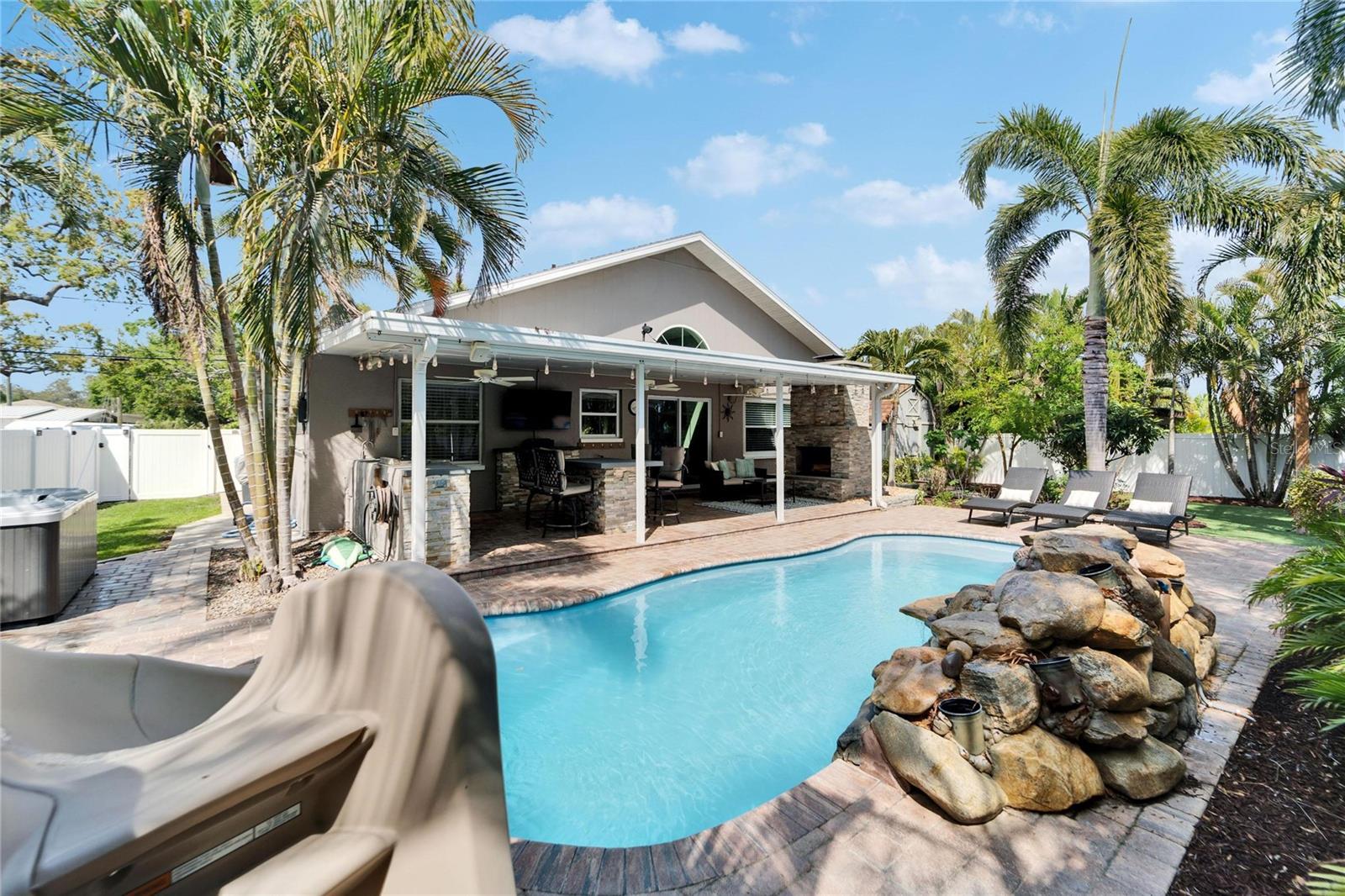 6592 MANGO AVE S, ST PETERSBURG, FL, 33707