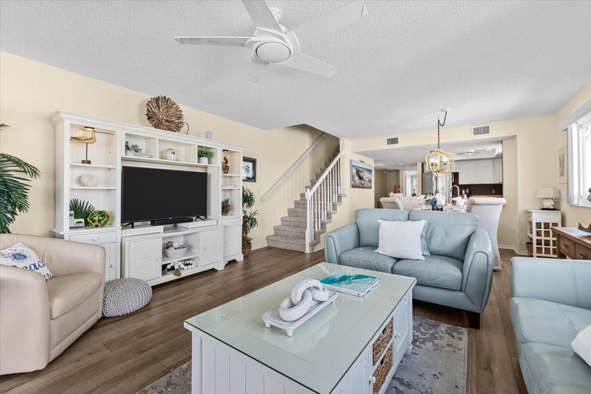 911 HARBOUR HOUSE DR, INDIAN ROCKS BEACH, FL, 33785