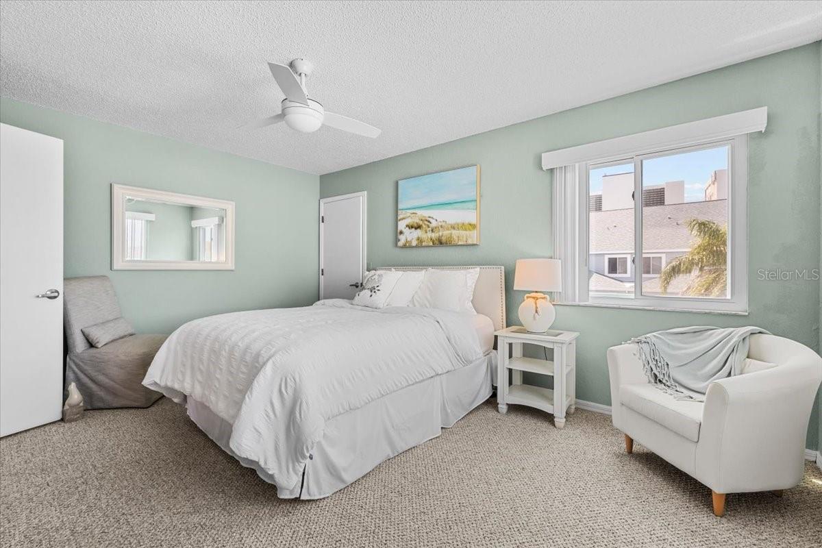 911 HARBOUR HOUSE DR, INDIAN ROCKS BEACH, FL, 33785