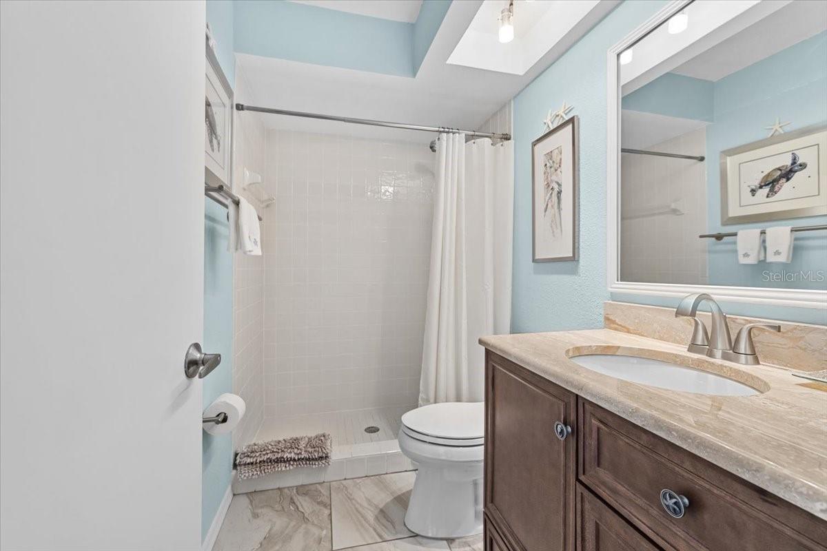 911 HARBOUR HOUSE DR, INDIAN ROCKS BEACH, FL, 33785