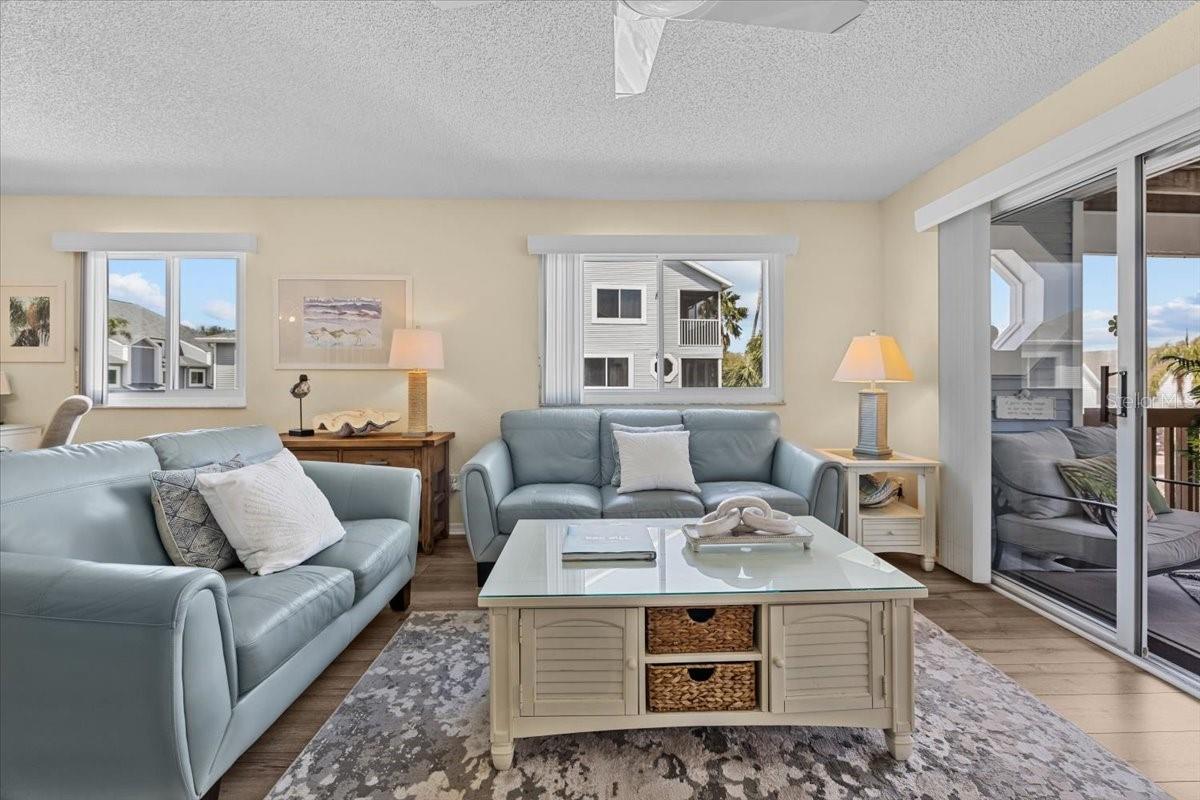 911 HARBOUR HOUSE DR, INDIAN ROCKS BEACH, FL, 33785