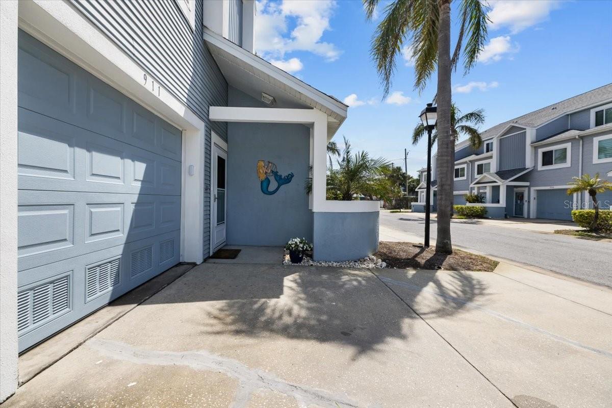 911 HARBOUR HOUSE DR, INDIAN ROCKS BEACH, FL, 33785