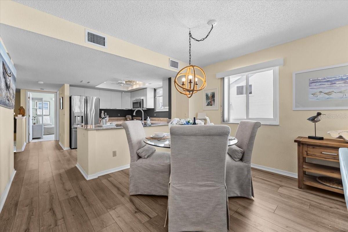 911 HARBOUR HOUSE DR, INDIAN ROCKS BEACH, FL, 33785