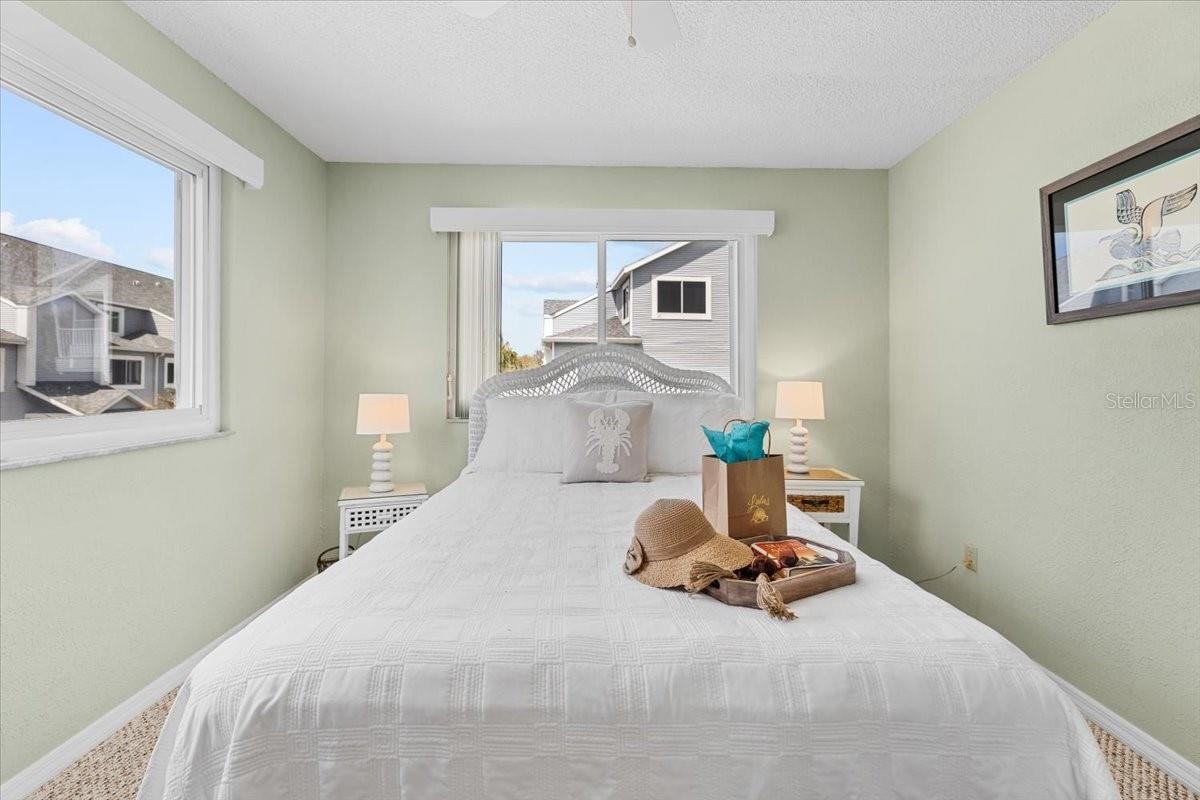 911 HARBOUR HOUSE DR, INDIAN ROCKS BEACH, FL, 33785