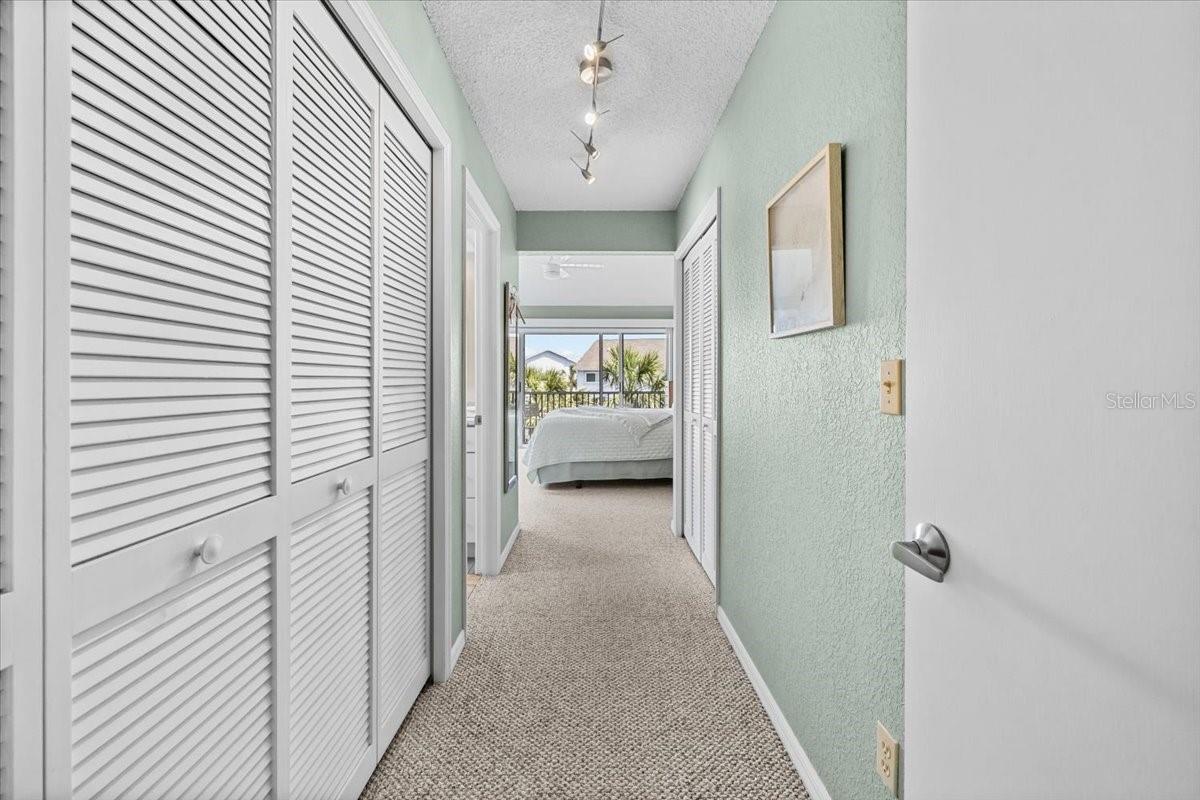 911 HARBOUR HOUSE DR, INDIAN ROCKS BEACH, FL, 33785