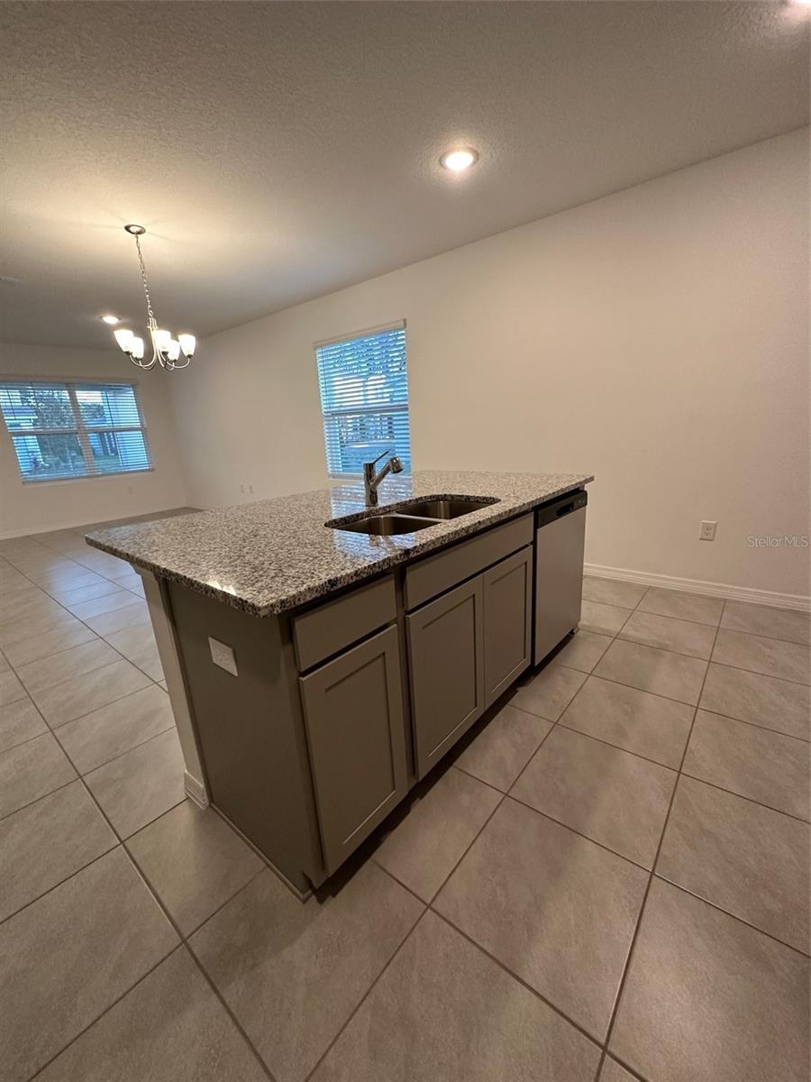 632 BAYHAWK ST, DEBARY, FL, 32713
