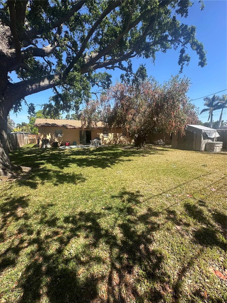 1850 OKLAHOMA AVE NE, ST PETERSBURG, FL, 33703