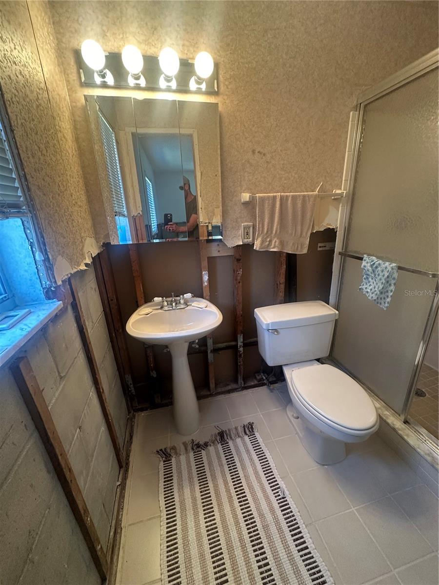 1850 OKLAHOMA AVE NE, ST PETERSBURG, FL, 33703