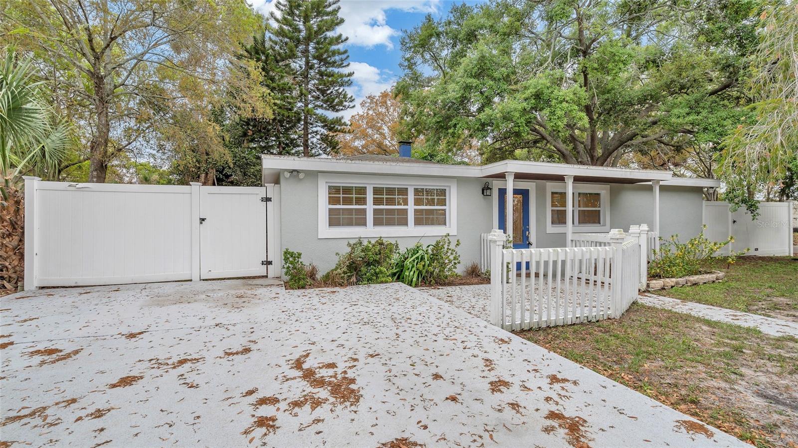 3526 W PAUL AVE, TAMPA, FL, 33611