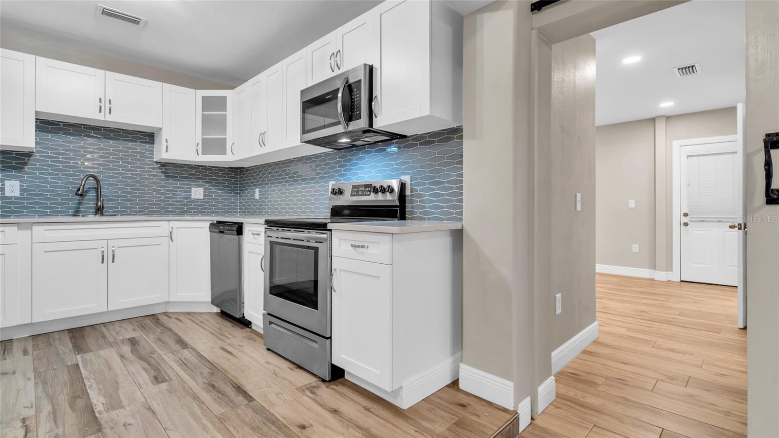 3526 W PAUL AVE, TAMPA, FL, 33611