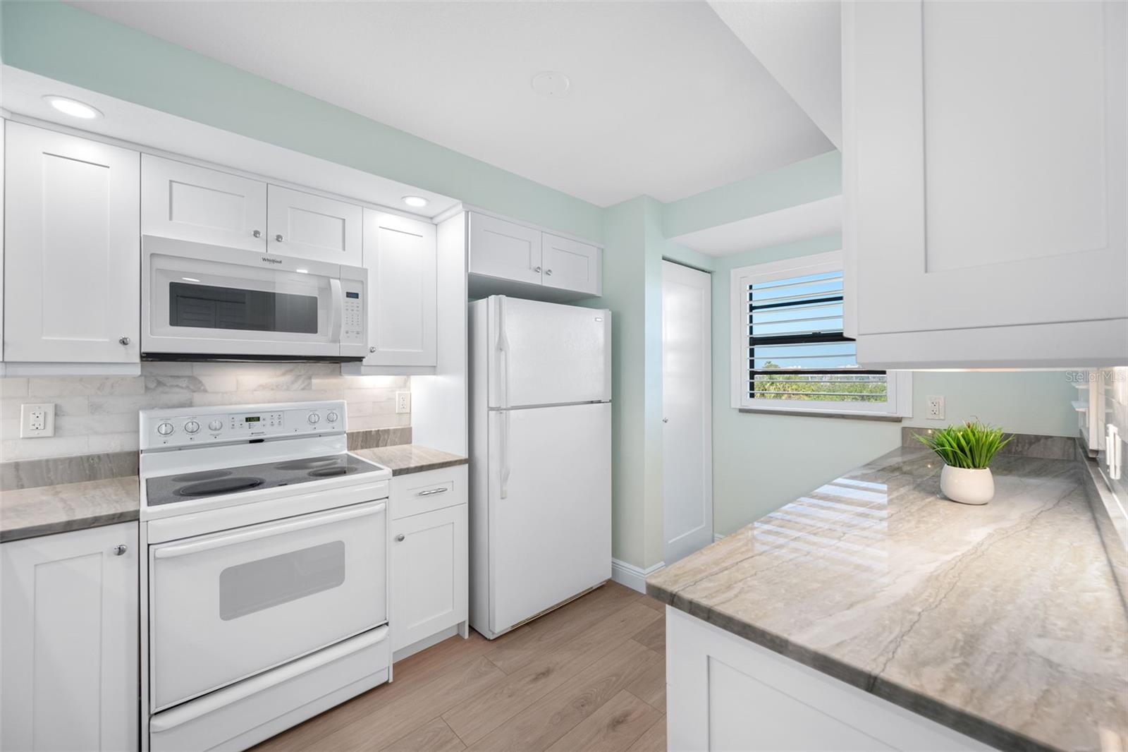 19531 GULF BLVD #404, INDIAN SHORES, FL, 33785