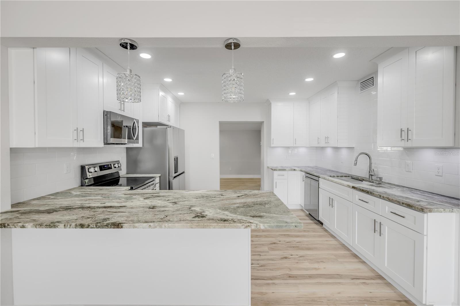 2550 BARREN OAK CT, DELAND, FL, 32720