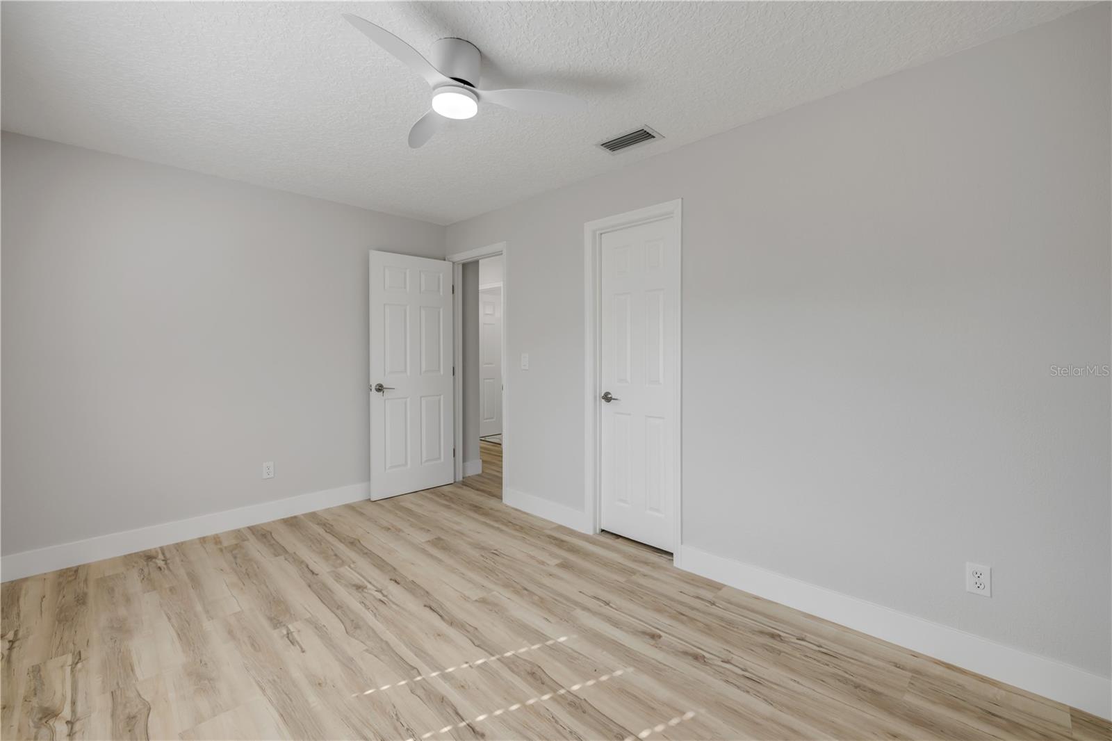 2550 BARREN OAK CT, DELAND, FL, 32720