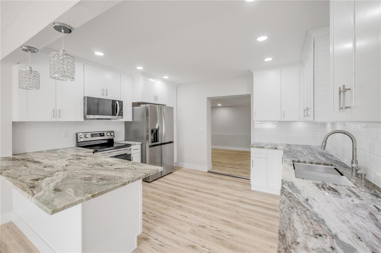 2550 BARREN OAK CT, DELAND, FL, 32720