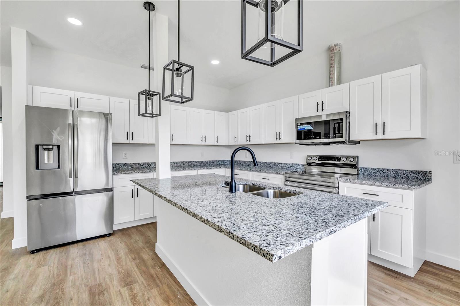 551 CRANDALL ST NW, PORT CHARLOTTE, FL, 33952