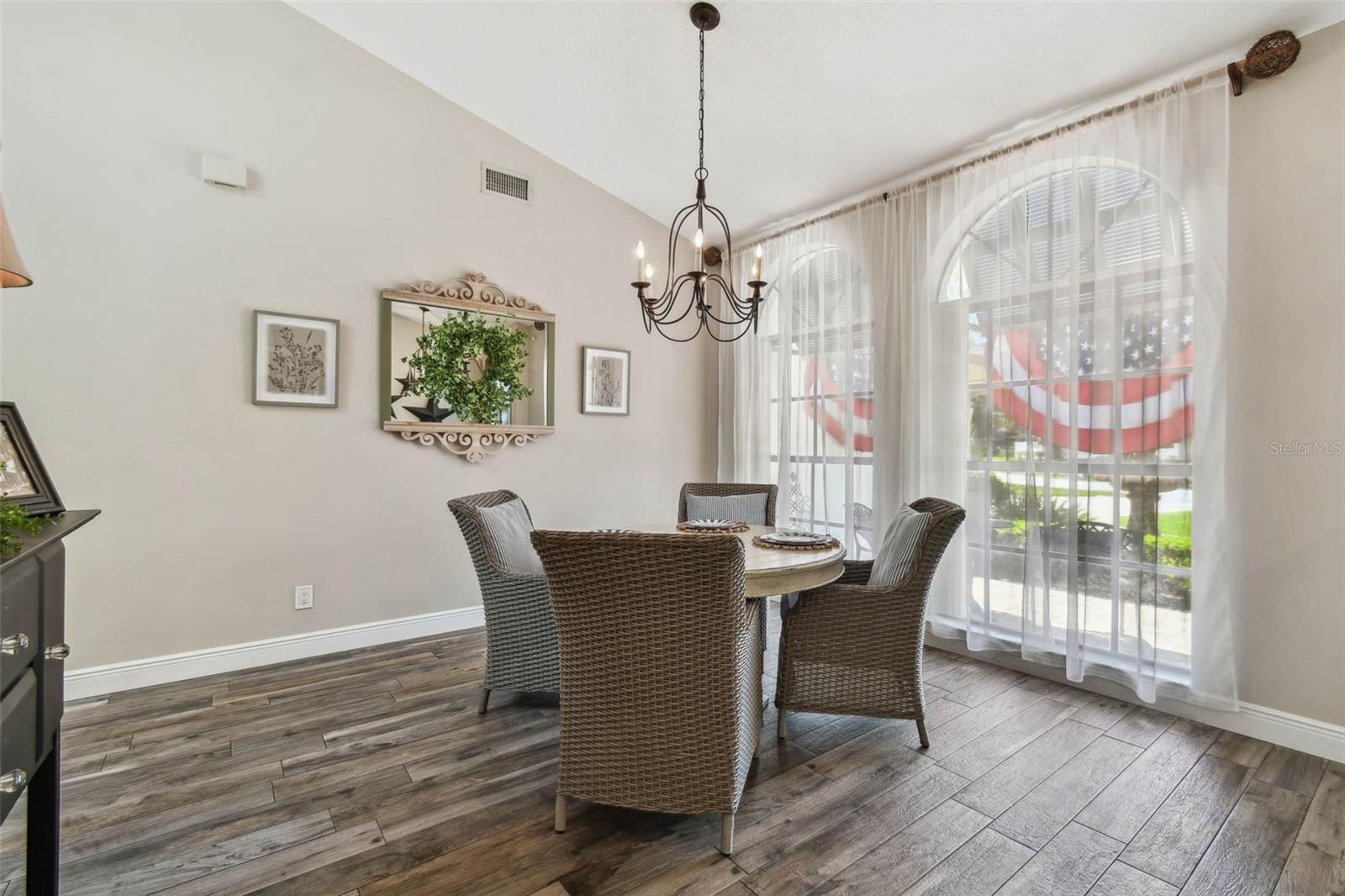 506 CRYSTAL GROVE BLVD, LUTZ, FL, 33548