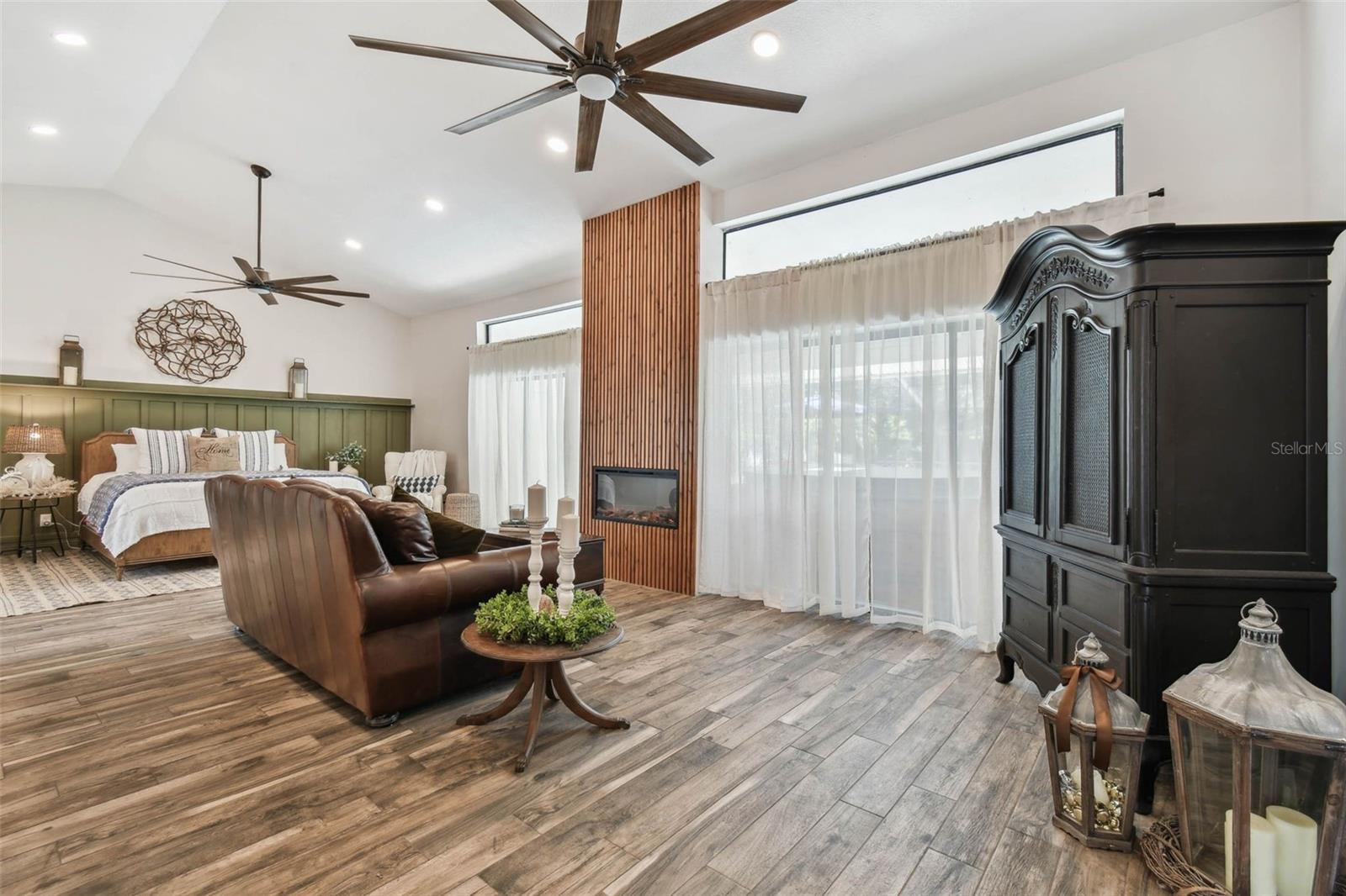 506 CRYSTAL GROVE BLVD, LUTZ, FL, 33548