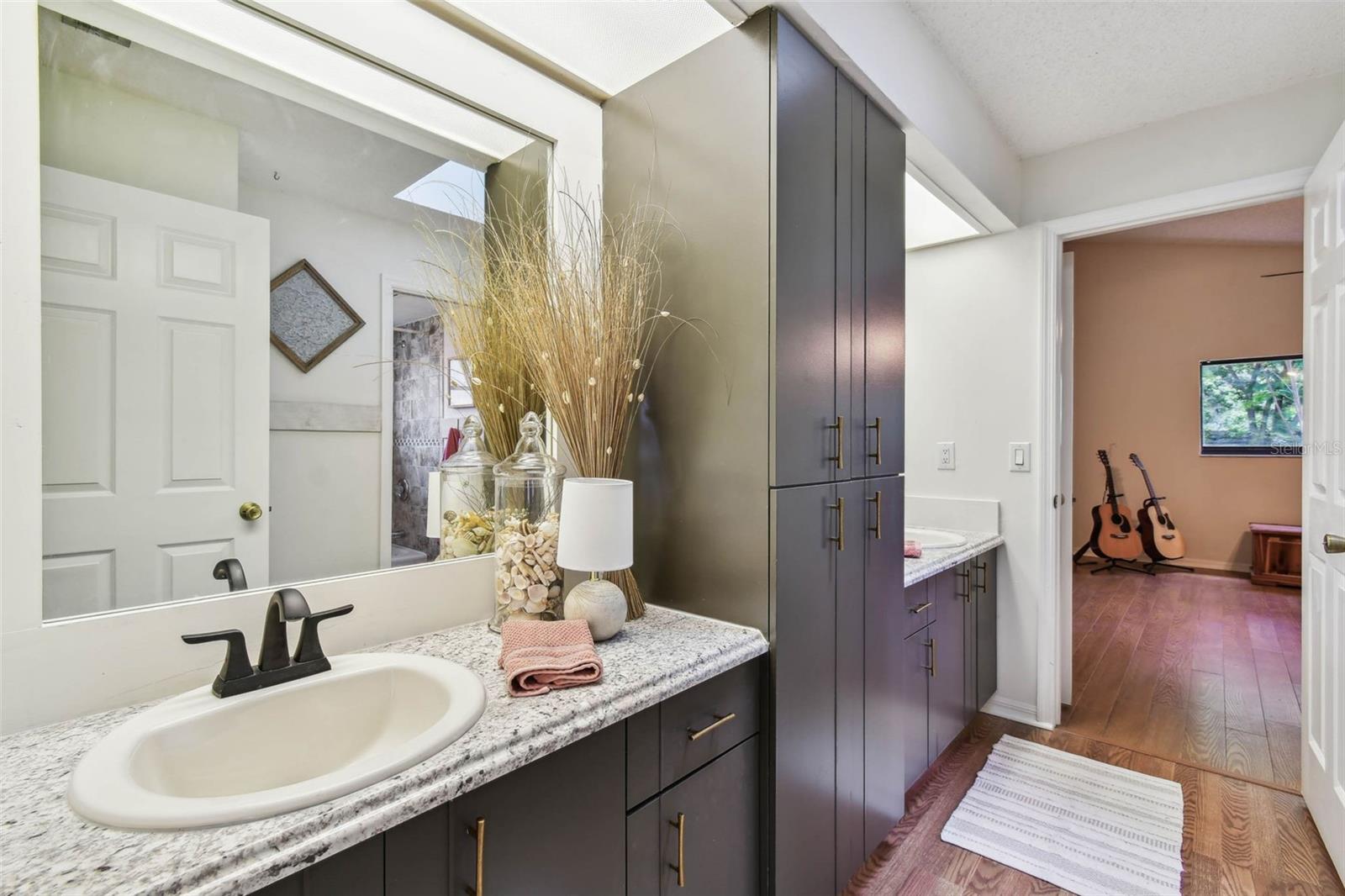 506 CRYSTAL GROVE BLVD, LUTZ, FL, 33548