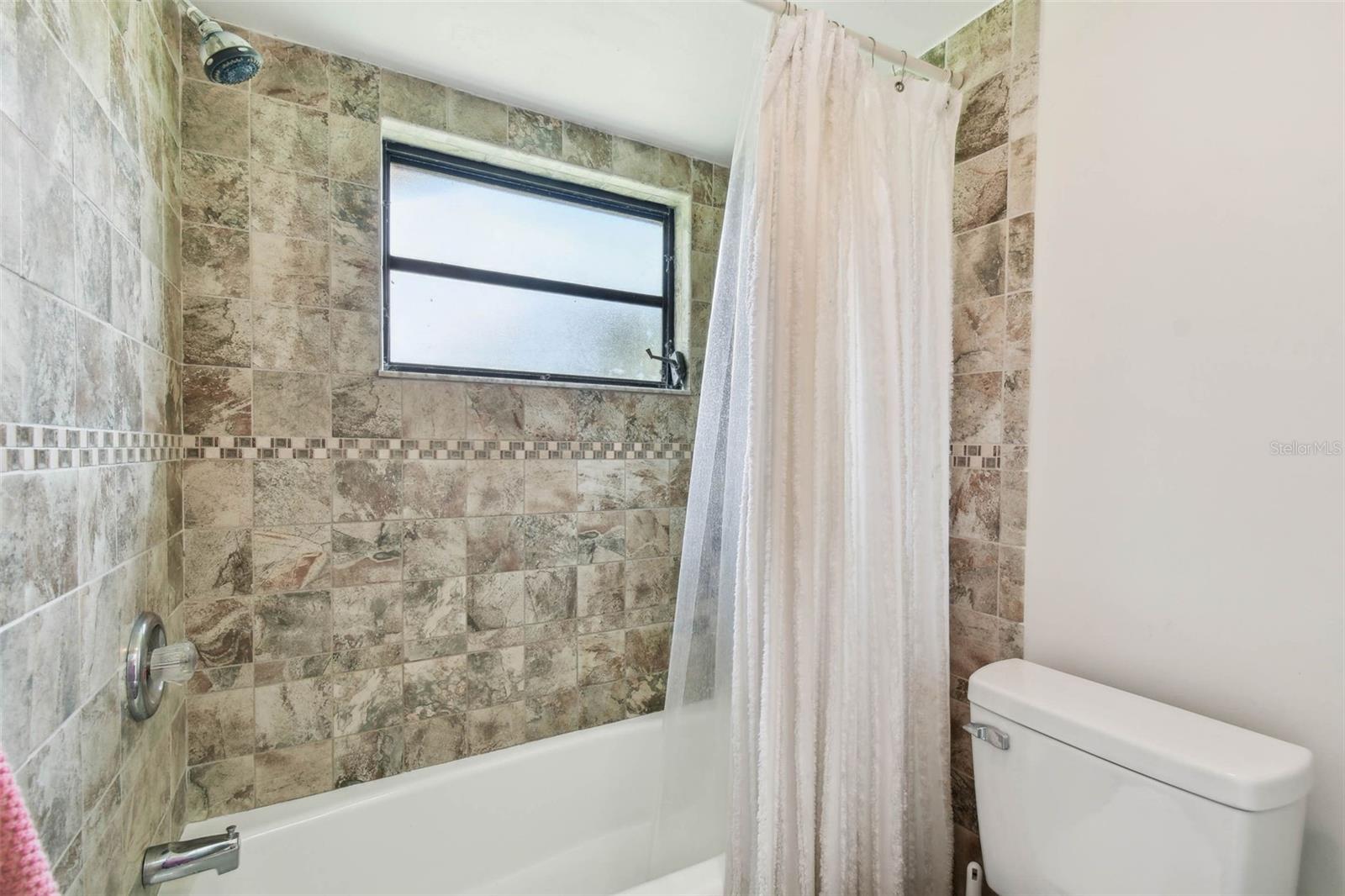 506 CRYSTAL GROVE BLVD, LUTZ, FL, 33548