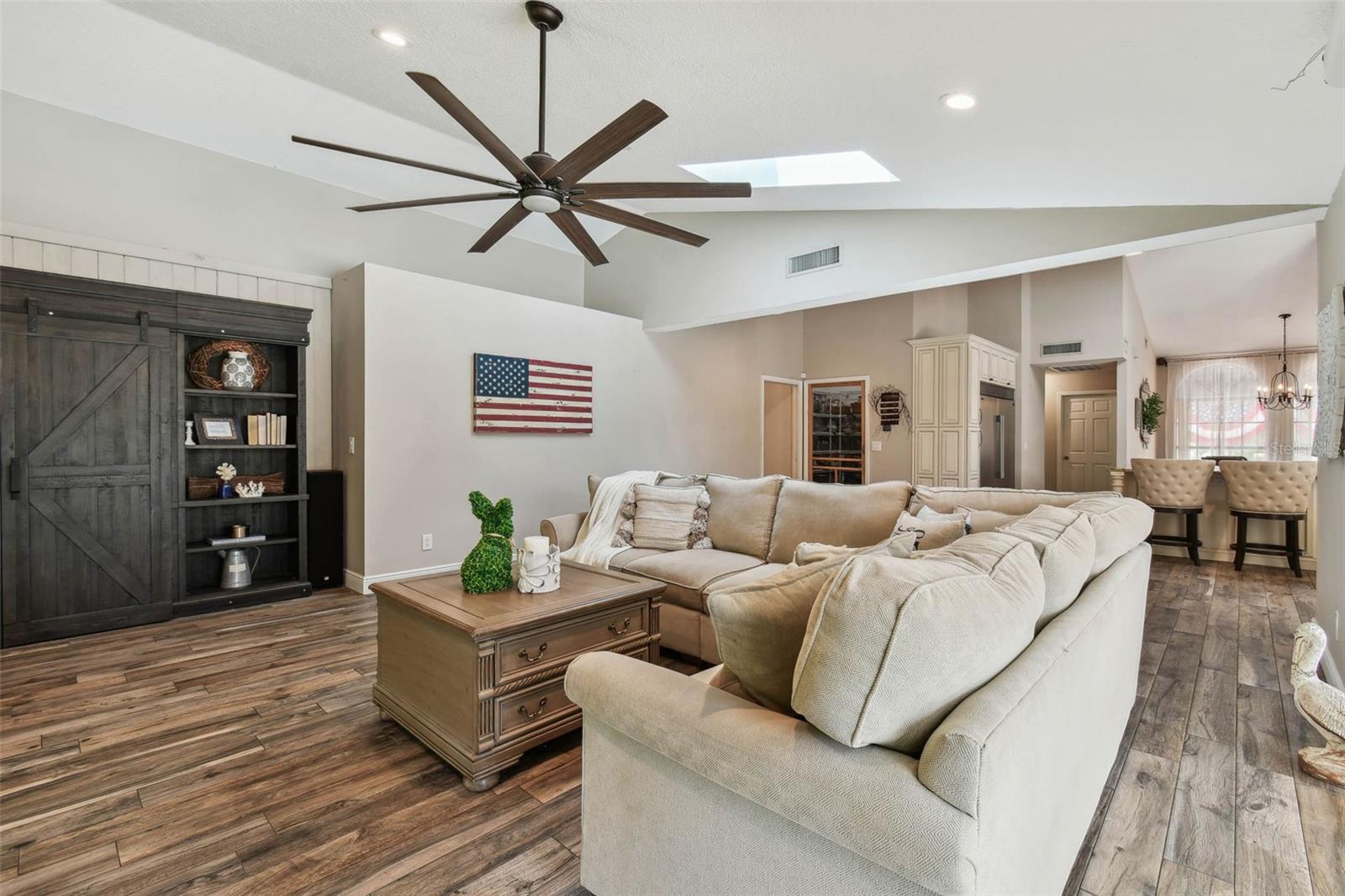 506 CRYSTAL GROVE BLVD, LUTZ, FL, 33548