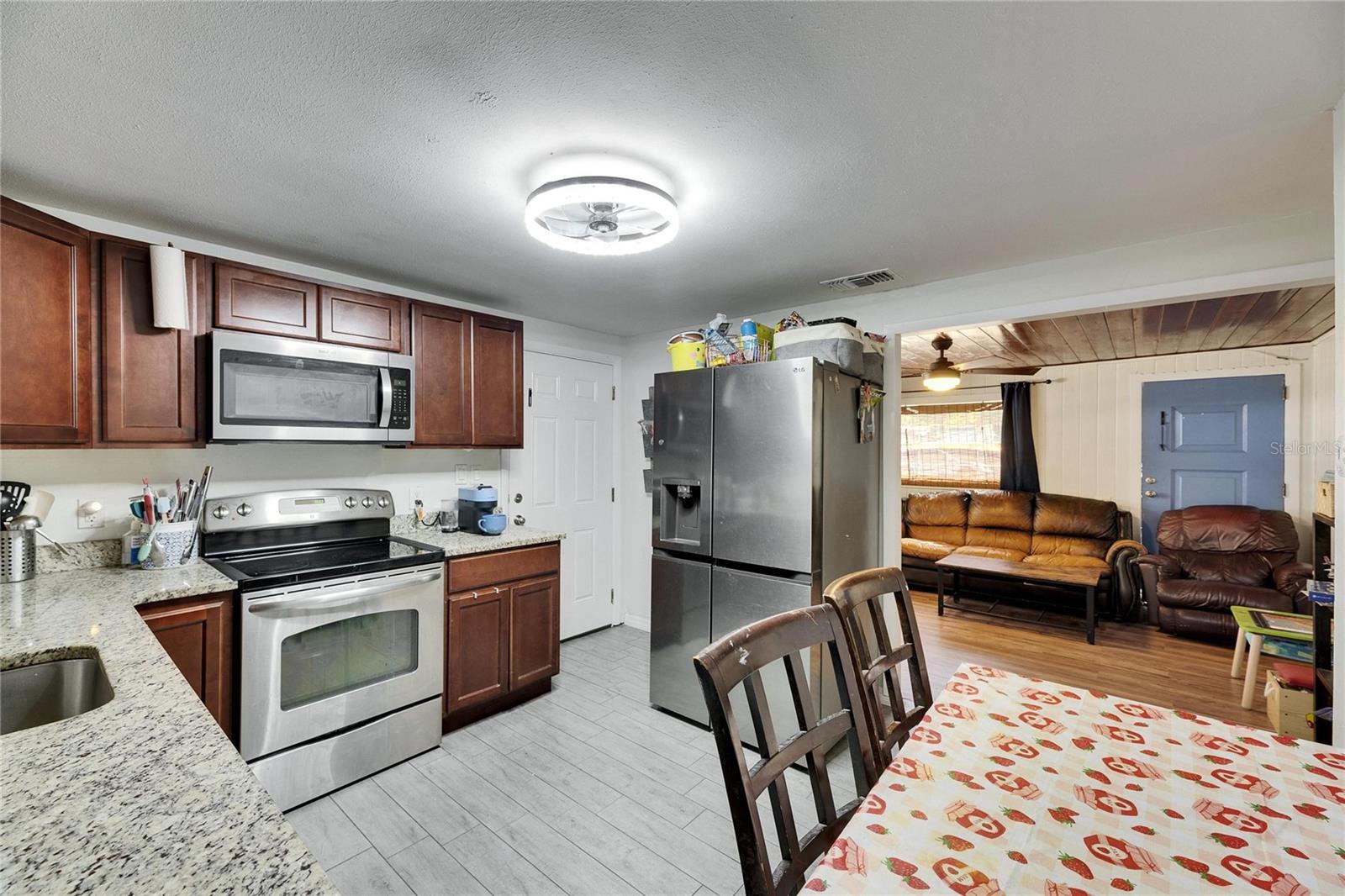 8805 COBB RD, RIVERVIEW, FL, 33578
