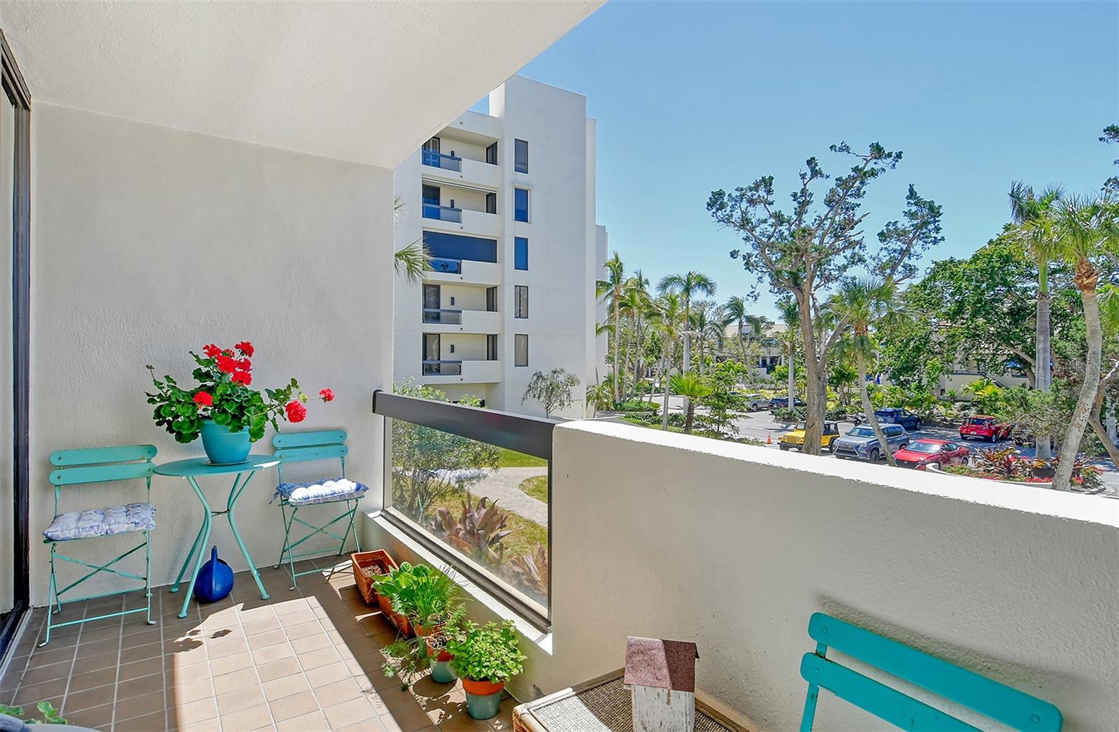 1932 HARBOURSIDE DR #217, LONGBOAT KEY, FL, 34228