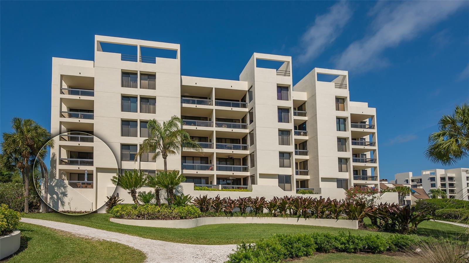 1932 HARBOURSIDE DR #217, LONGBOAT KEY, FL, 34228
