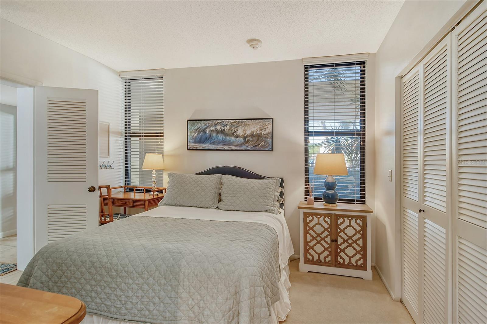 1932 HARBOURSIDE DR #217, LONGBOAT KEY, FL, 34228