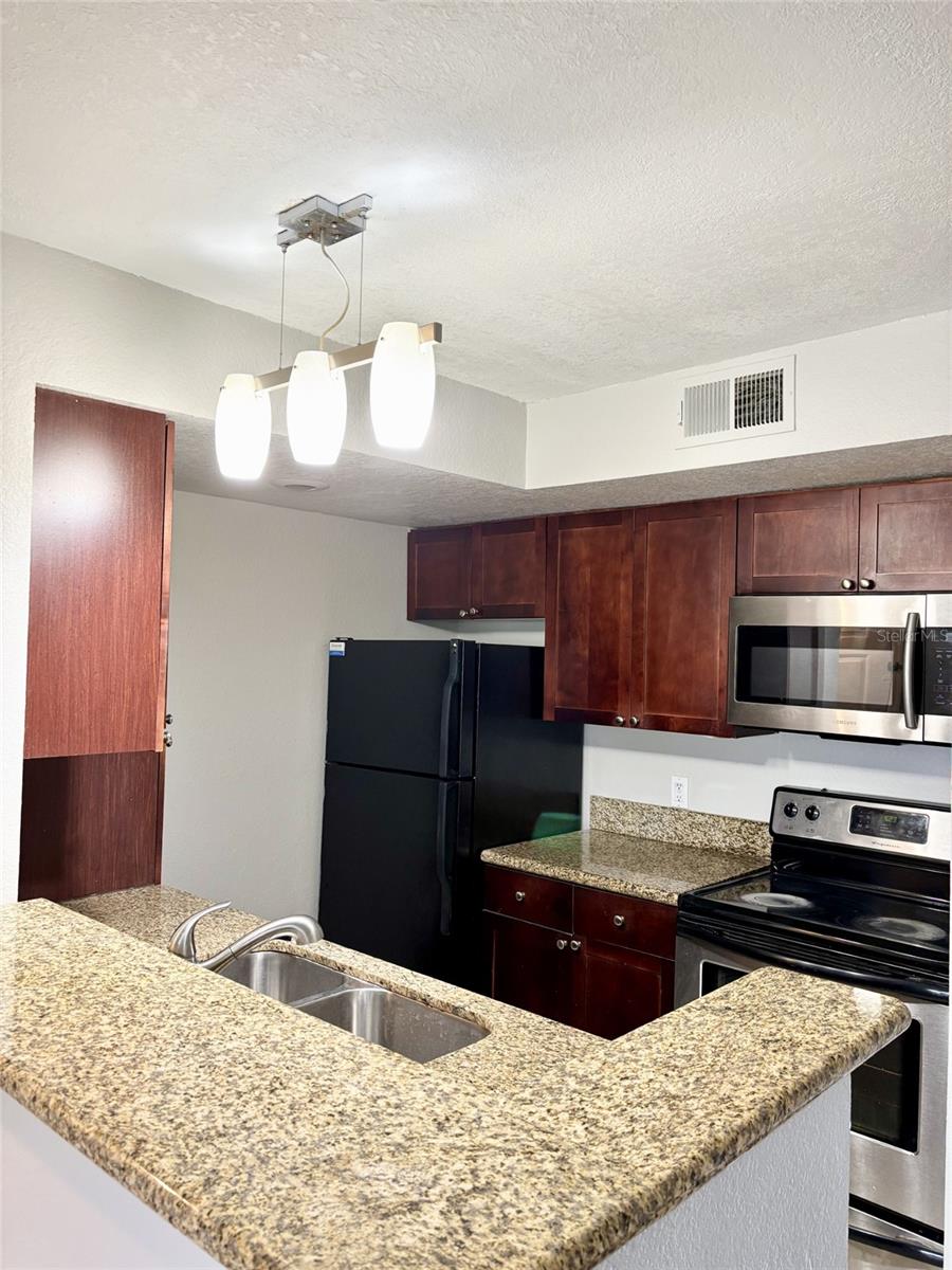 5140 CONROY RD #826, ORLANDO, FL, 32811