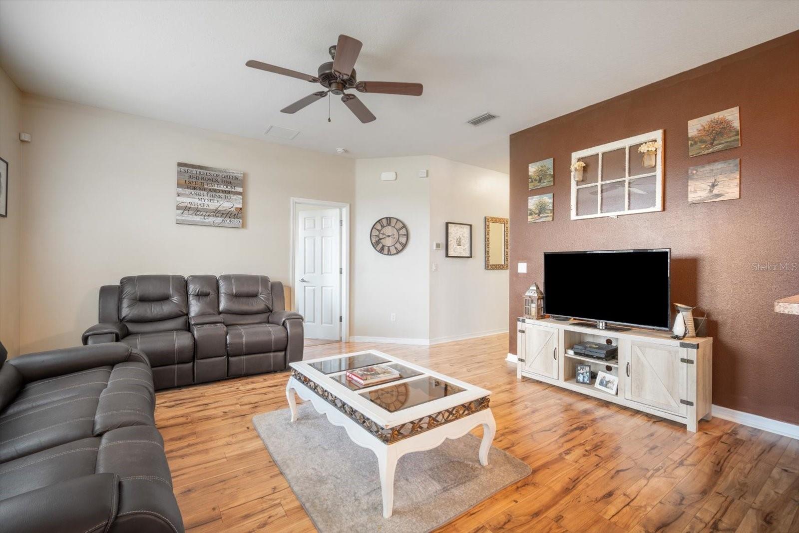 810 FERN LEAF DR, RUSKIN, FL, 33570