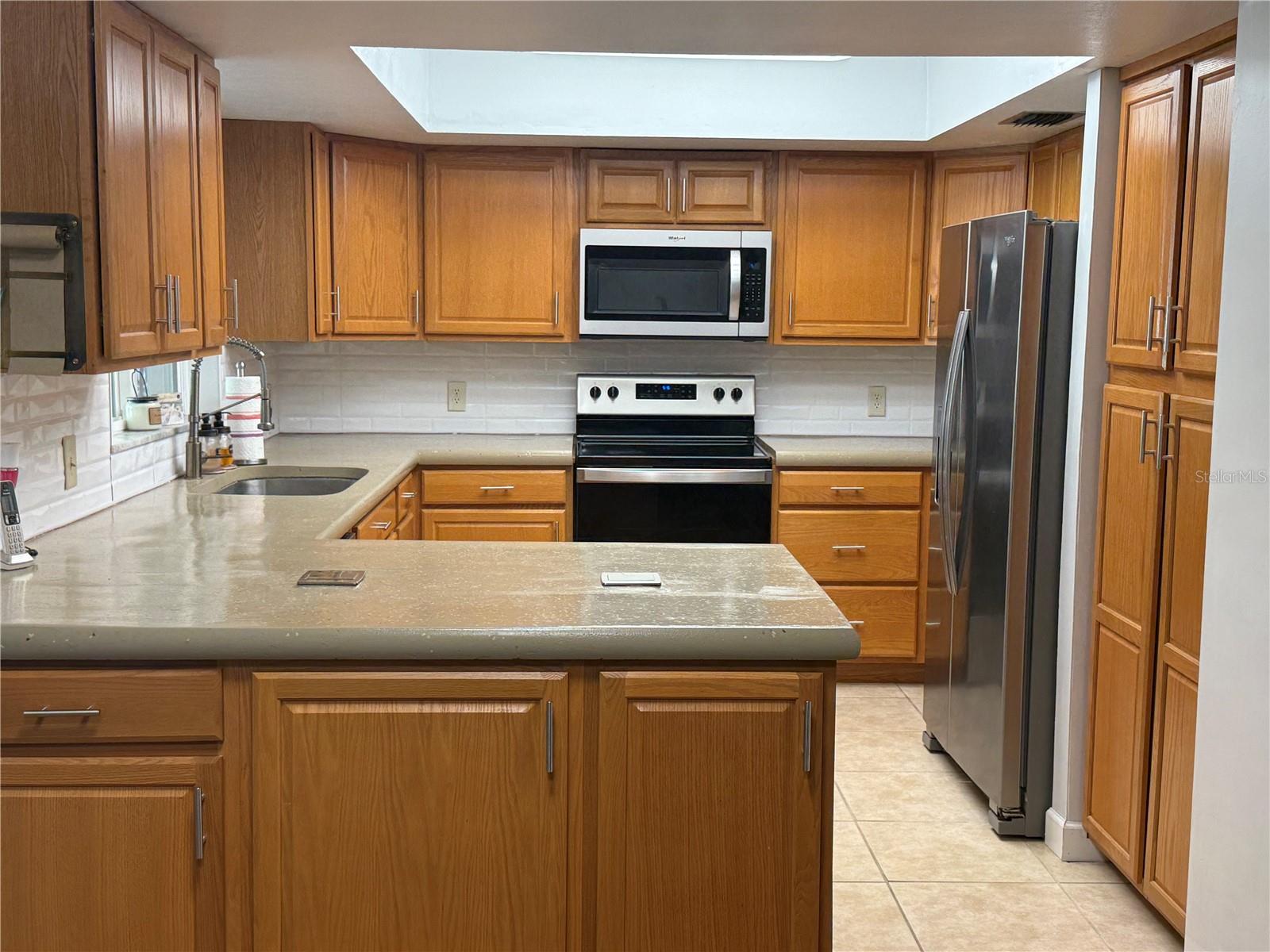 11708 NICKLAUS CIR, TAMPA, FL, 33624