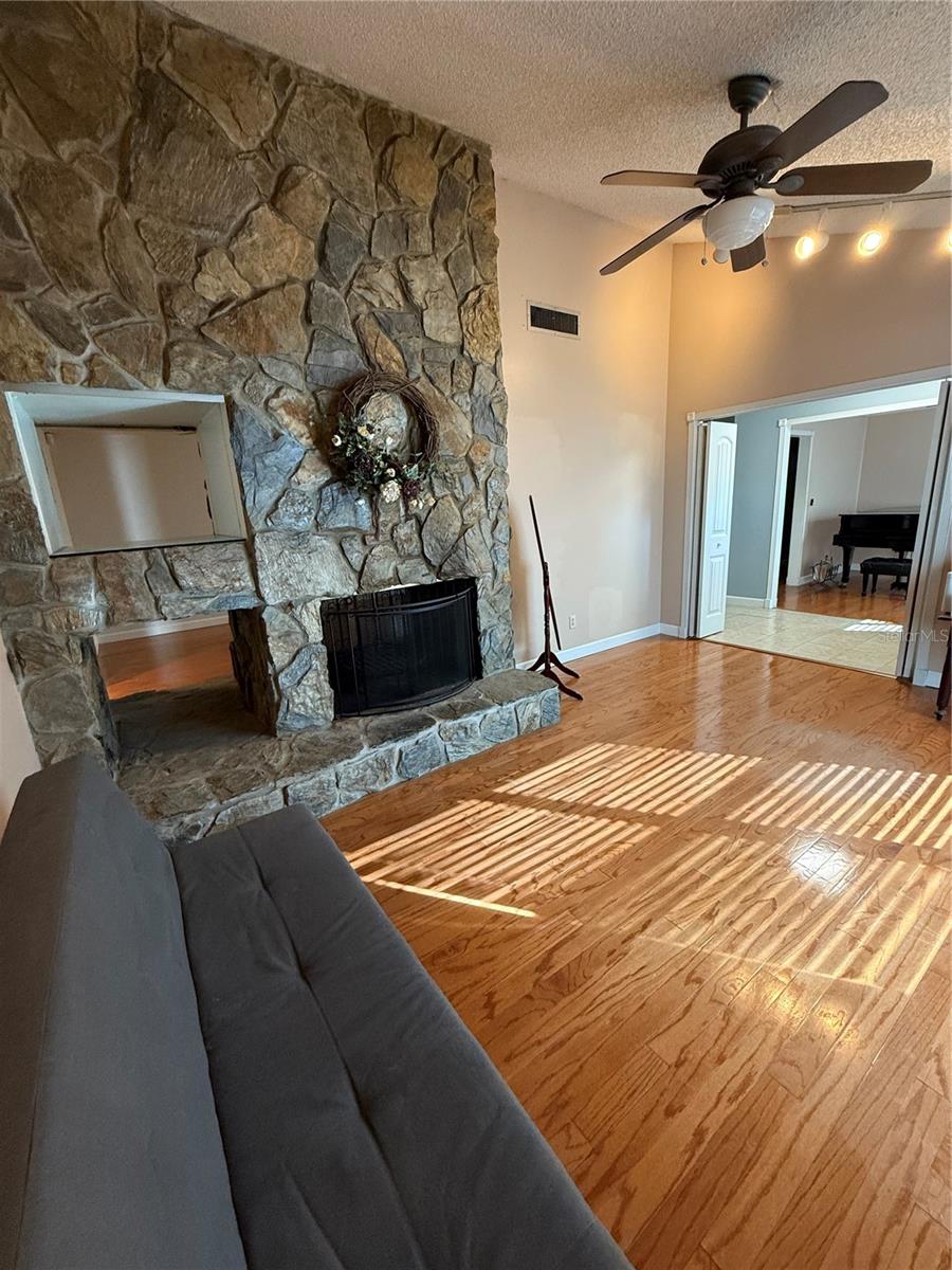 11708 NICKLAUS CIR, TAMPA, FL, 33624