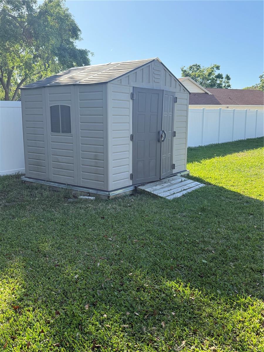 11708 NICKLAUS CIR, TAMPA, FL, 33624