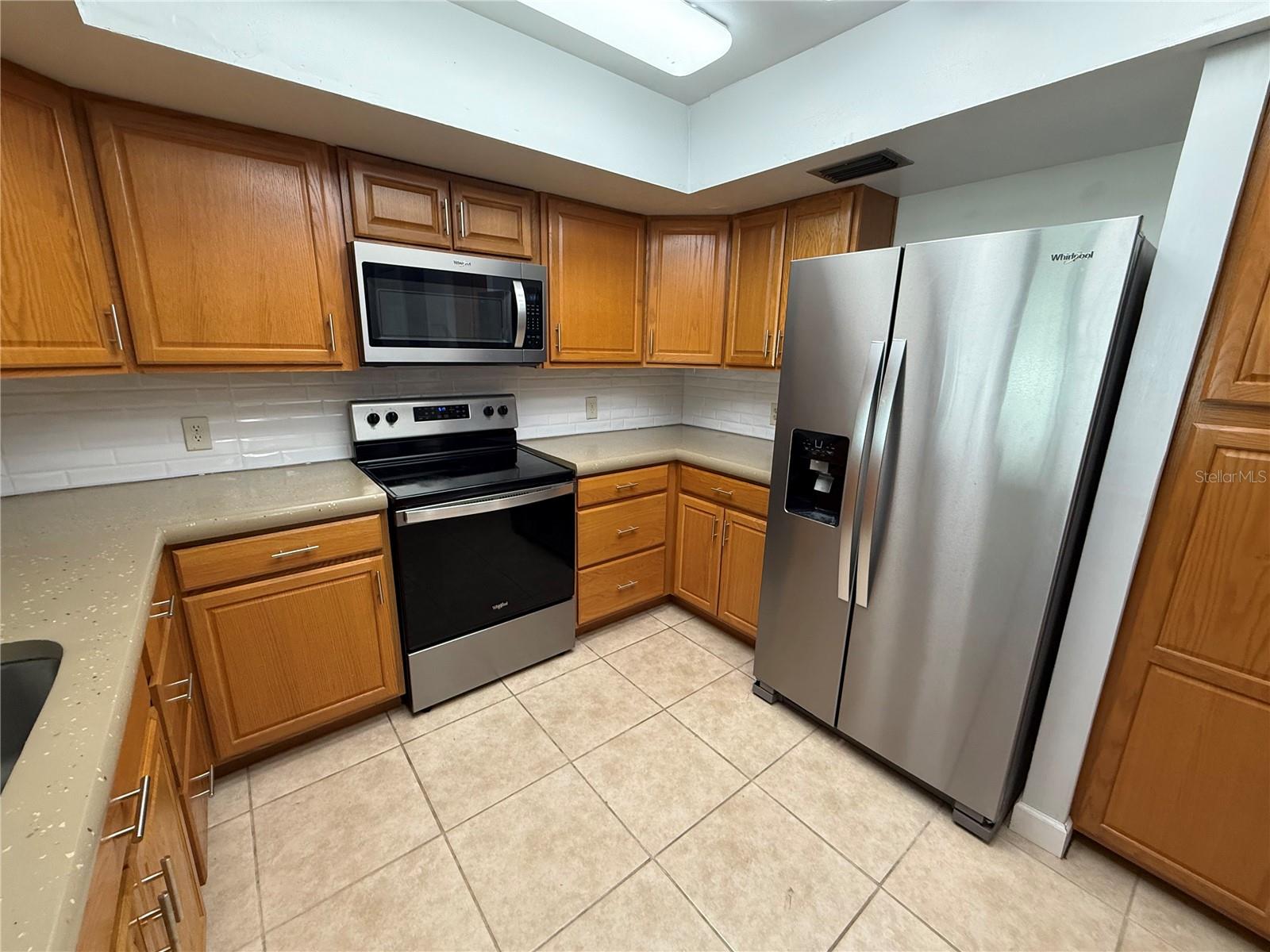 11708 NICKLAUS CIR, TAMPA, FL, 33624