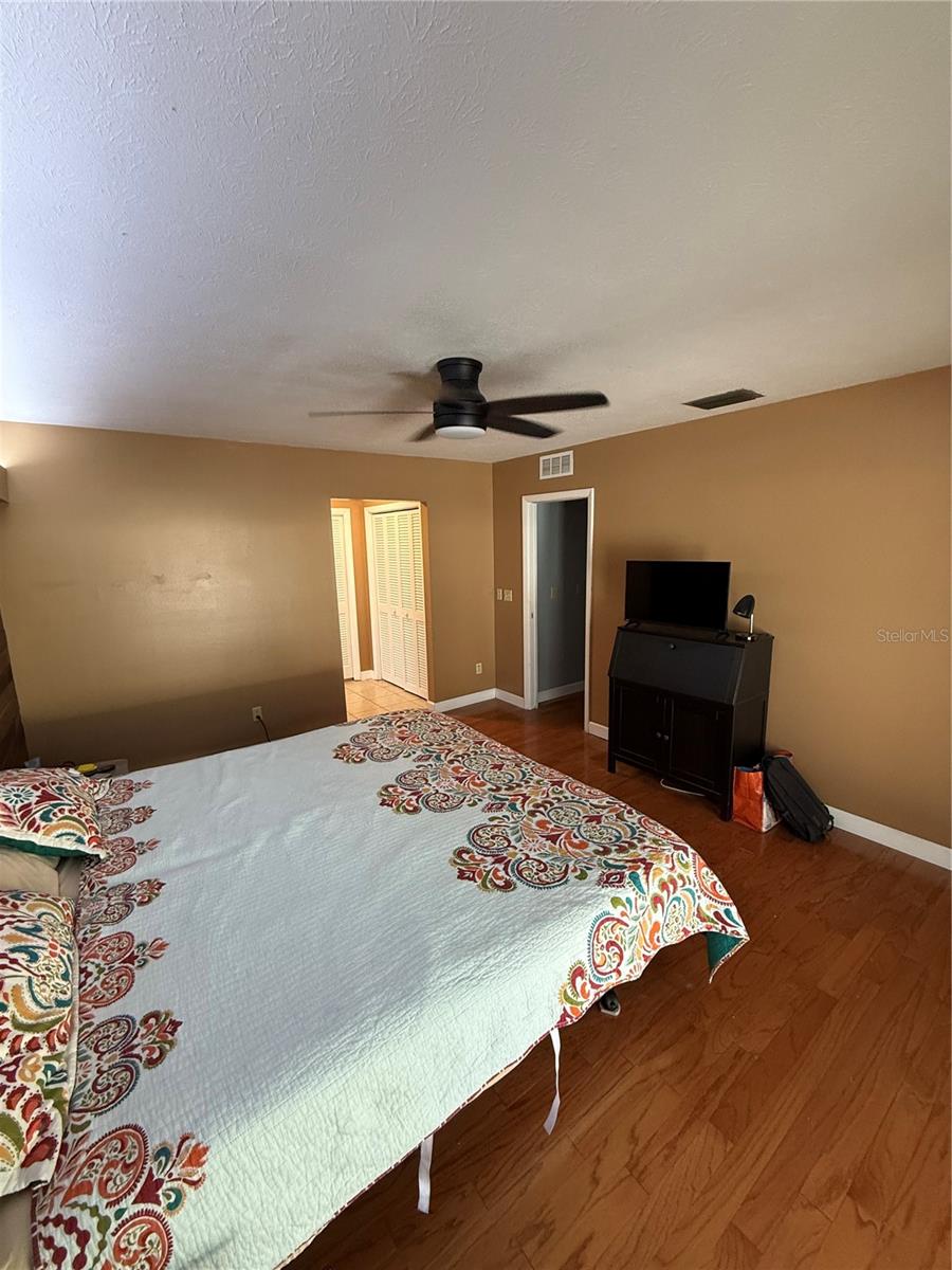 11708 NICKLAUS CIR, TAMPA, FL, 33624