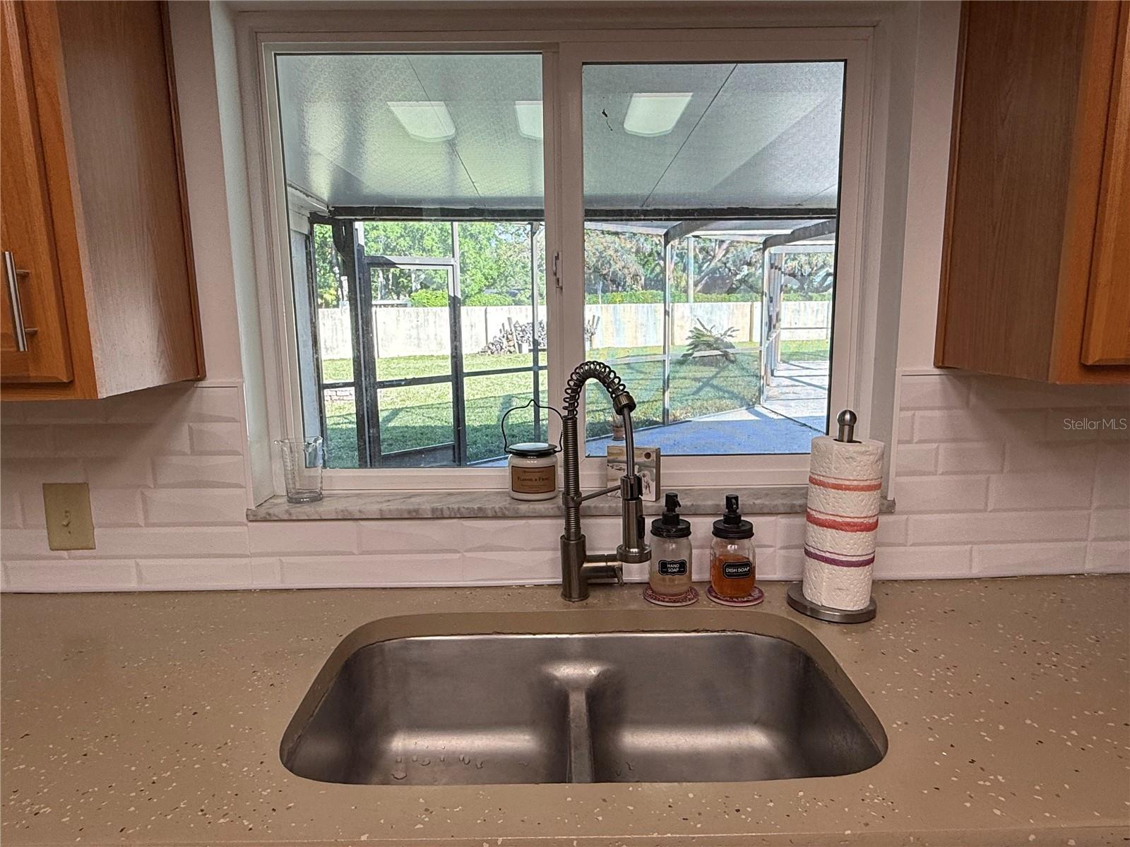 11708 NICKLAUS CIR, TAMPA, FL, 33624